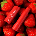 Dot & Key Barrier Repair Hydrating Lip Balm SPF50 PA+++ - Strawberry Red (4.5g)