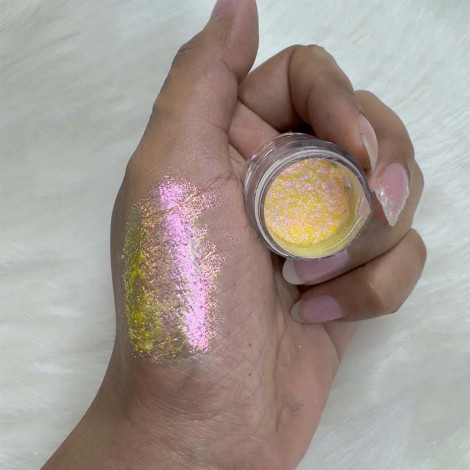 Everly Beauties Multichrome Loose Pigment Eyeshadow Series #313 Sugar Baby Everly Beauties Multichrome Loose Pigment Eyeshadow Series #313 Sugar Baby - Image 1