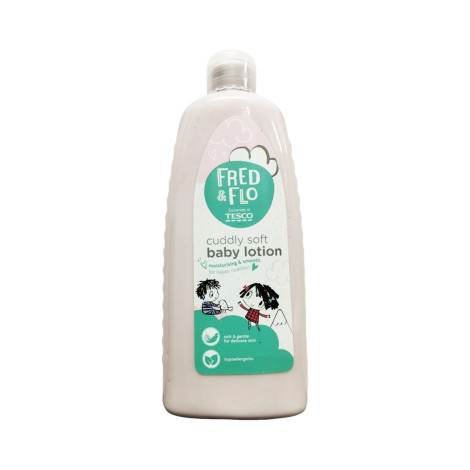Tesco Fred & Flo Moisturising & Smooth Cuddly Soft Baby Lotion 500ml Tesco Fred & Flo Moisturising & Smooth Cuddly Soft Baby Lotion 500ml - Image 1
